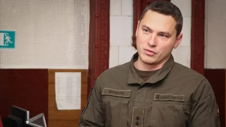 pod-avdeevkoi-rossiiskie-voiska-derzhat-dovolno-znachitelnuyu-gruppirovku-spiker-natsgvardii