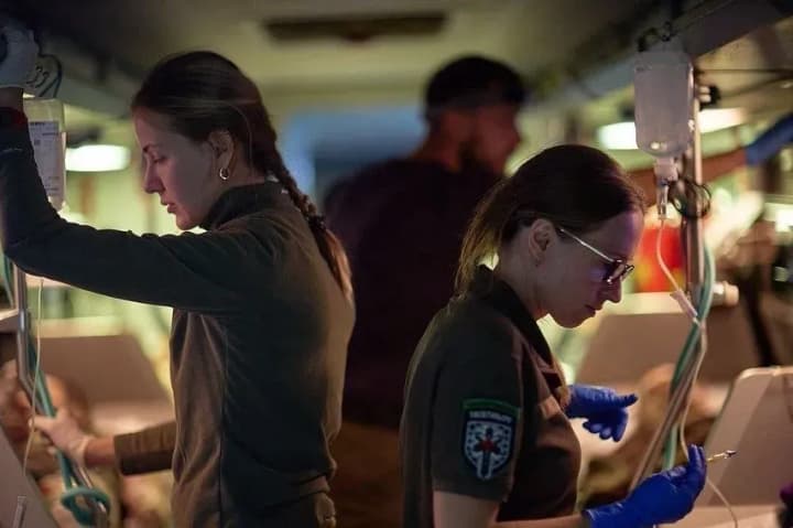 they-treat-teach-volunteer-save-and-heroically-defend-zelensky-thanked-ukrainian-women