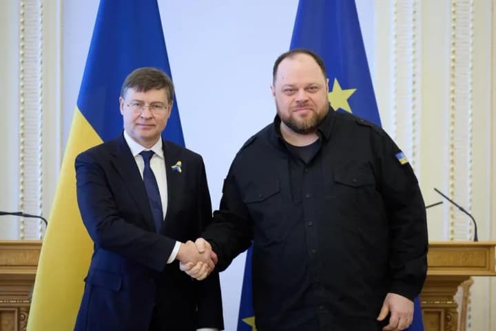 45-billion-euros-from-the-eu-in-march-and-the-lifting-of-the-blockade-on-the-border-with-poland-stefanchuk-talks-with-vice-president-of-the-european-commission