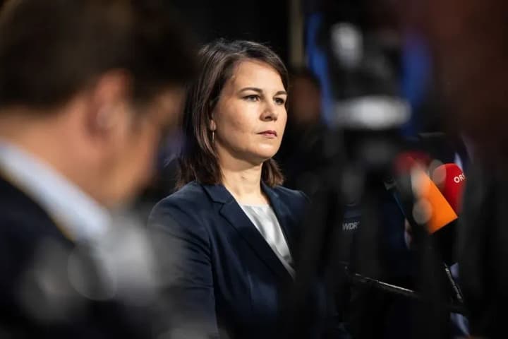 mne-deistvitelno-interesno-o-chem-on-dumal-glava-mid-germanii-otreagirovala-na-zayavlenie-papi-frantsiska