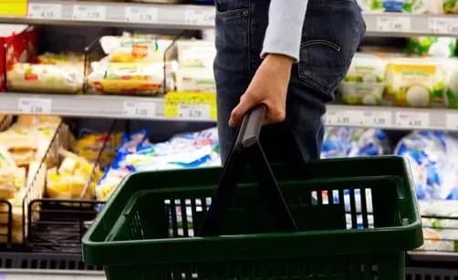 deloitte-ukrainians-started-saving-more-and-shopping-less-often