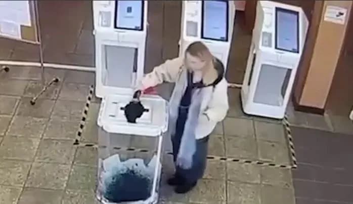 elections-in-russia-russians-set-fire-to-polling-stations-and-pour-greenery-on-ballot-boxes