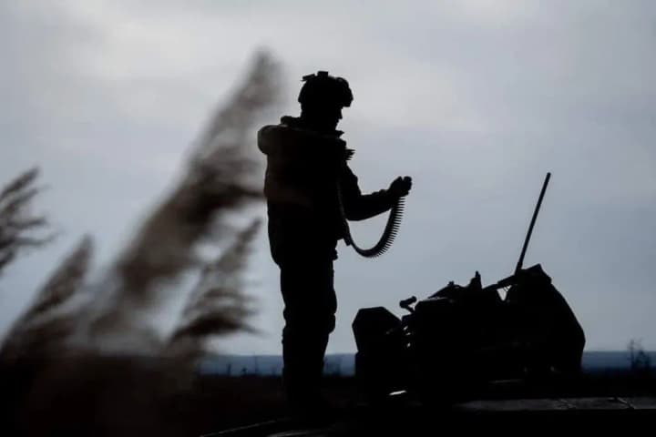 russians-opened-fire-over-70-times-in-luhansk-region-lysohor