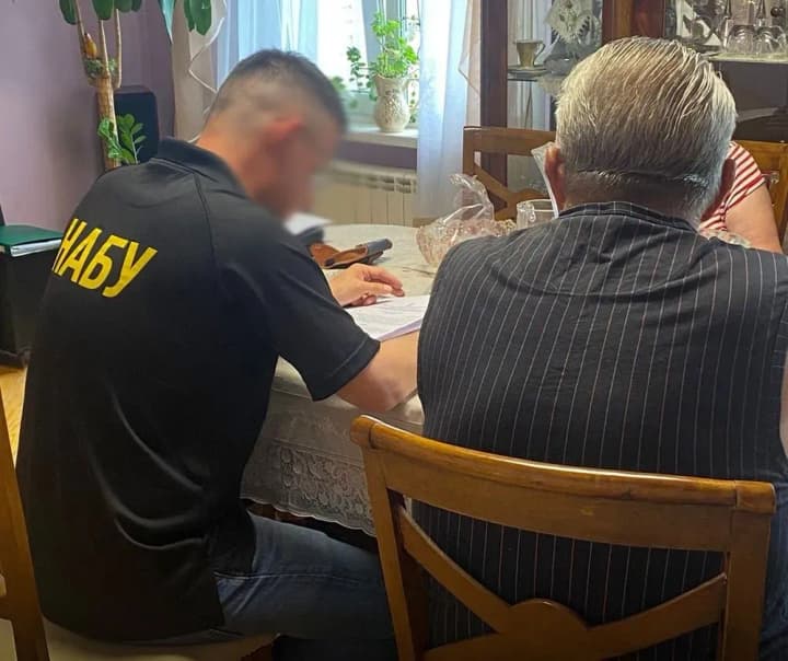 the-polygraph-plant-case-a-witness-will-be-tried-for-disclosing-data-on-searches