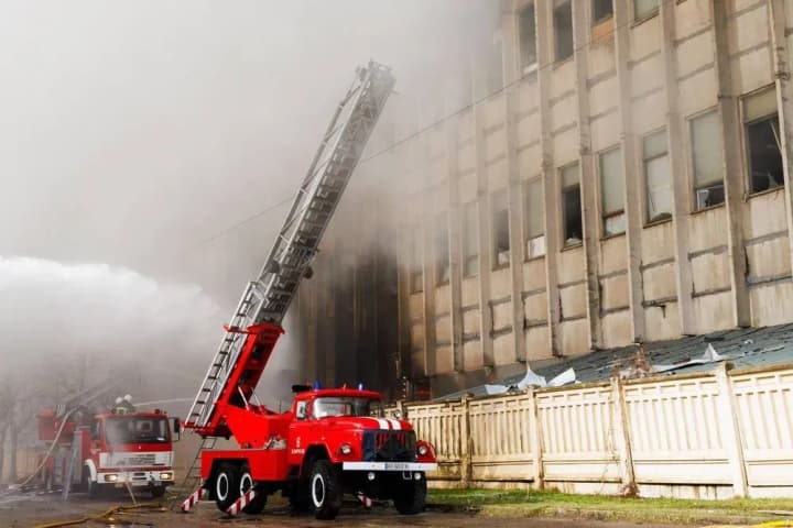 u-kharkovi-kilkist-poranenykh-cherez-vorozhyi-udar-zrosla-do-10