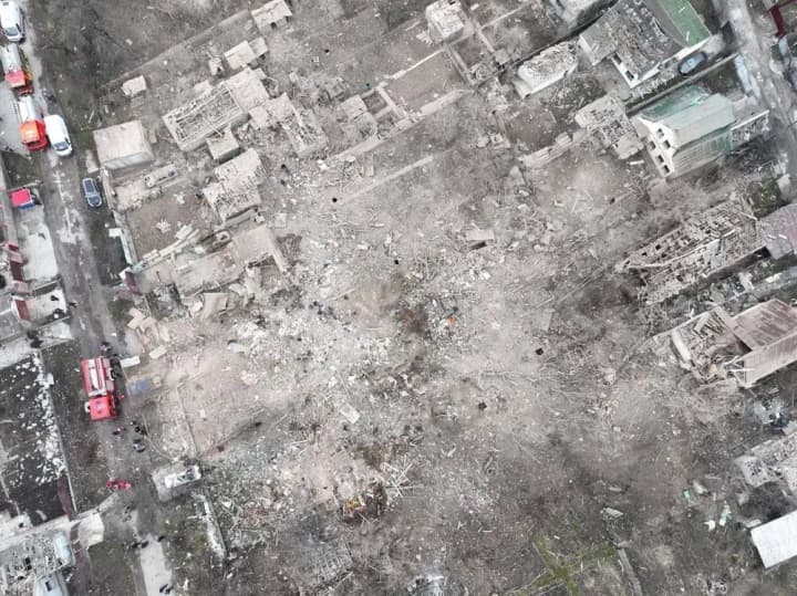 massirovannaya-ataka-rf-unesla-zhizni-3-chelovek-yeshche-po-menshei-mere-15-raneni-genprokuror