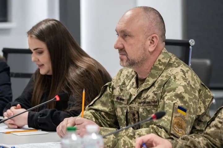 protyvnyk-maie-bilshyi-resurs-ale-vsomu-svii-chas-pavliuk-zaznachyv-shcho-rf-robyt-use-mozhlyve-i-nemozhlyve-aby-prodovzhuvaty-nastupalni-dii