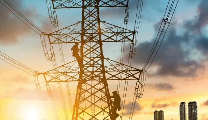 ataka-rf-po-obektam-energetiki-defitsita-moshchnostei-net