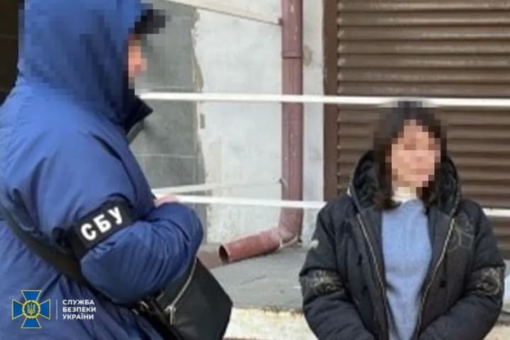 sbu-detains-guards-of-russian-torture-chamber-in-kherson-who-tried-to-lay-low-after-the-city-was-liberated