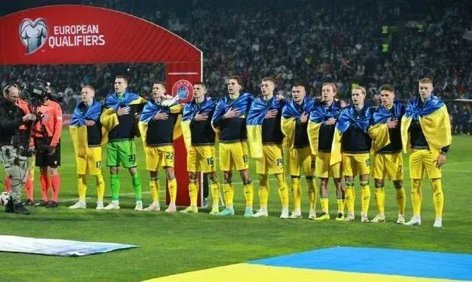 ukraina-islandiya-gde-smotret-reshayushchii-match-otbora-na-yevro-2024-kto-favorit-bukmekerov