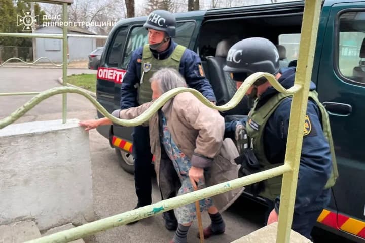 rosiiany-vrantsi-vdaryly-po-nikopoliu-na-dnipropetrovshchyni-postrazhdala-litnia-zhinka