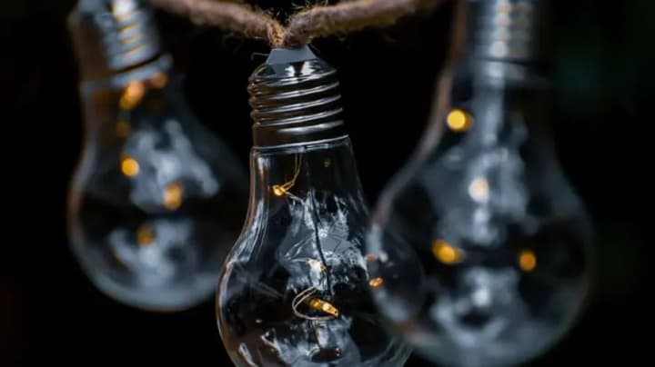 bez-svitla-lyshylos-dekilka-raioniv-odesy-v-dtek-poperedyly-pro-avariine-vidkliuchennia