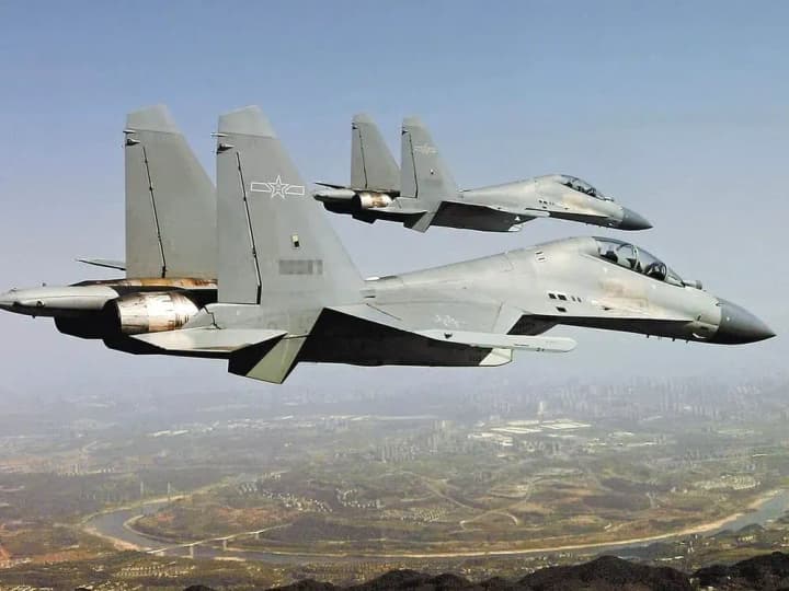 taiwans-defense-ministry-detects-30-chinese-aircraft-around-the-island