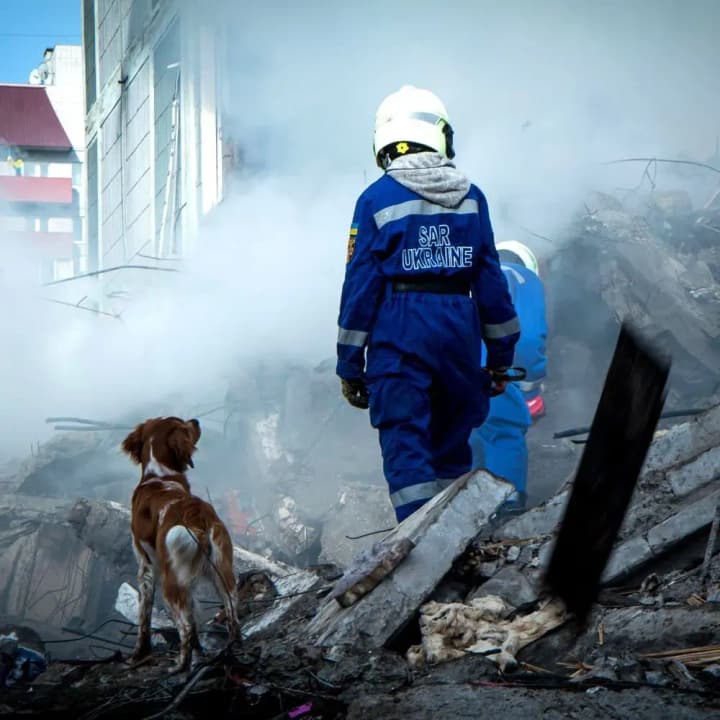 in-kharkiv-an-enemy-drone-hits-a-high-rise-building-one-person-is-killed-four-wounded