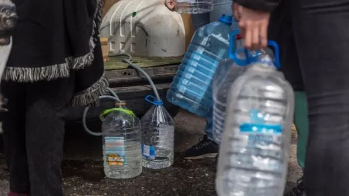 kholera-v-mariupole-andryushchenko-zayavil-chto-v-shkolakh-viyavleno-uzhe-bolee-10-sluchaev