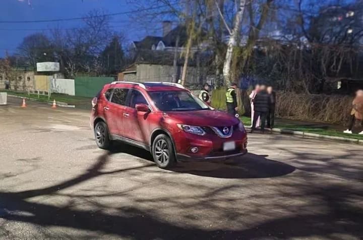a-nissan-hit-an-8-year-old-child-in-zhytomyr-police-are-investigating