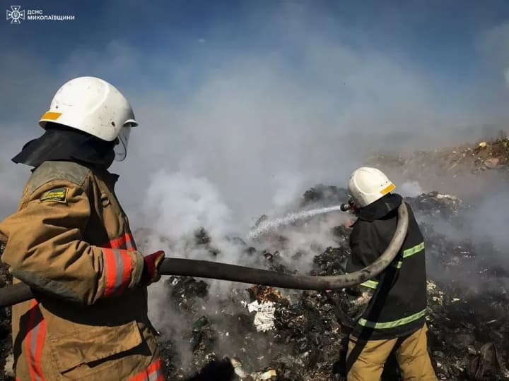 large-scale-fire-in-mykolaiv-region-a-spontaneous-landfill-has-caught-fire