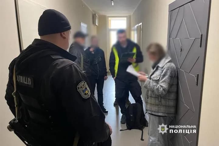 v-kieve-razoblachili-moshennikov-kotorie-pod-vidom-blagotvoritelnogo-fonda-dlya-detei-prisvoili-pochti-5-millionov-griven