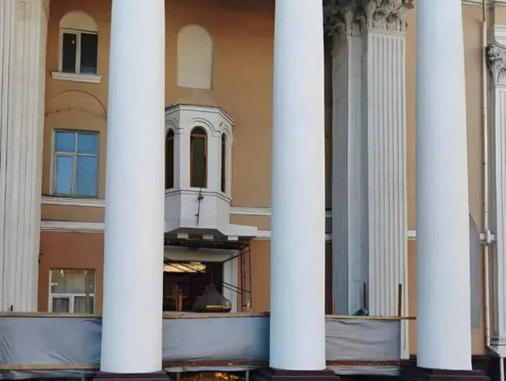 rosiiany-znyshchuiut-ukrainskyi-sobor-v-sevastopoli-u-zelenskoho-vidreahuvaly