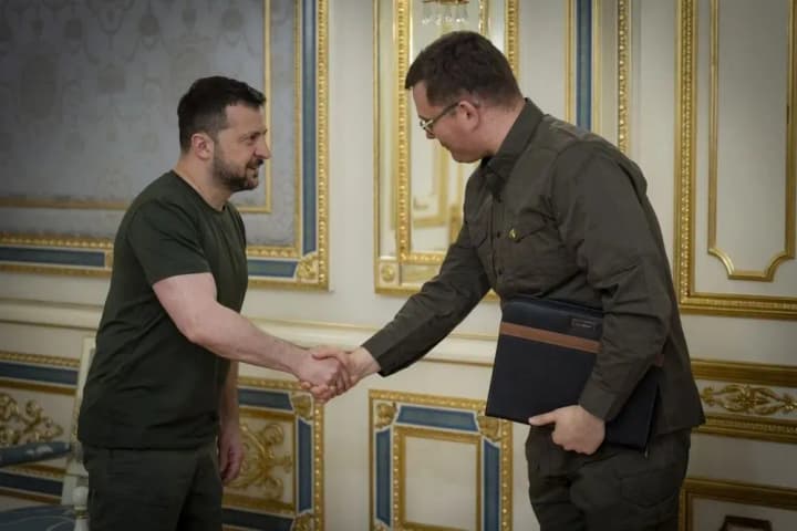 zelenskyi-zustrivsia-z-ministrom-oborony-lytvy-obhovoryly-koalitsiiu-z-rozminuvannia-ta-spivpratsiu-u-oboronnoi-promyslovosti