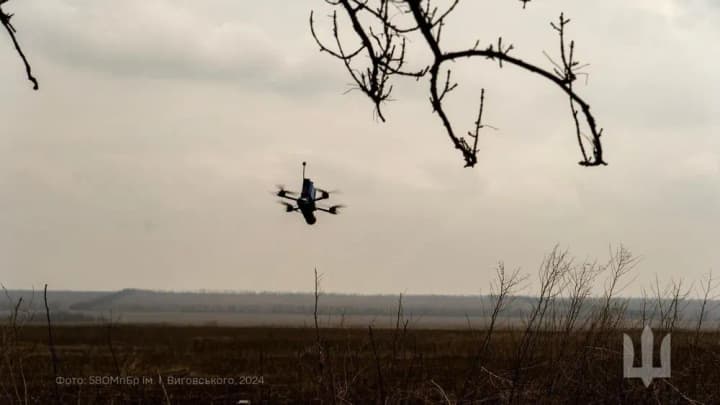 armiya-dronov-za-nedelyu-likvidirovala-pochti-sotnyu-orudii-i-desyatki-tankov