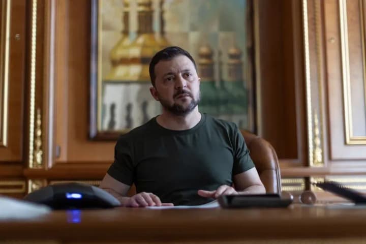 zelenskii-i-prezident-shveitsarii-obsudili-podgotovku-k-pervomu-sammitu-mira