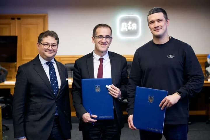 uriad-vidnovyt-internet-ta-zviazok-u-pryfrontovykh-hromadakh-za-koshty-frantsii