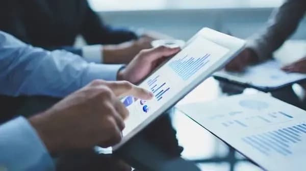 klub-prokliatykh-abo-yaki-ryzyky-nese-v-sobi-zakonoproiekt-hetmantseva-pro-klub-biloho-biznesu