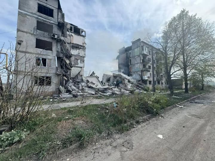 udary-rf-po-tsentru-donechchyny-try-liudyny-zahynuly-shche-chotyry-poraneni