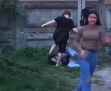 in-stryi-teenagers-beat-a-girl-police-decide-to-open-proceedings