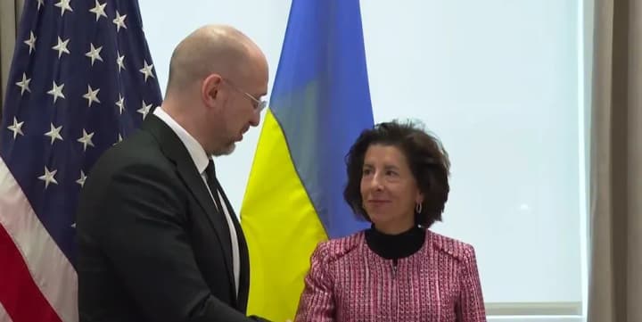 shmyhal-zustrivsia-z-ministerkoiu-torhivli-ssha-obhovoryly-ekonomichnu-spivpratsiu-ta-novi-sanktsii-proty-rf