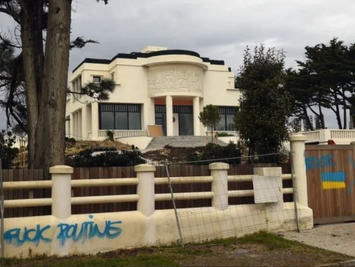 french-authorities-have-arrested-a-russian-mans-villa-on-the-atlantic-coast-which-is-linked-to-putins-ex-spouse