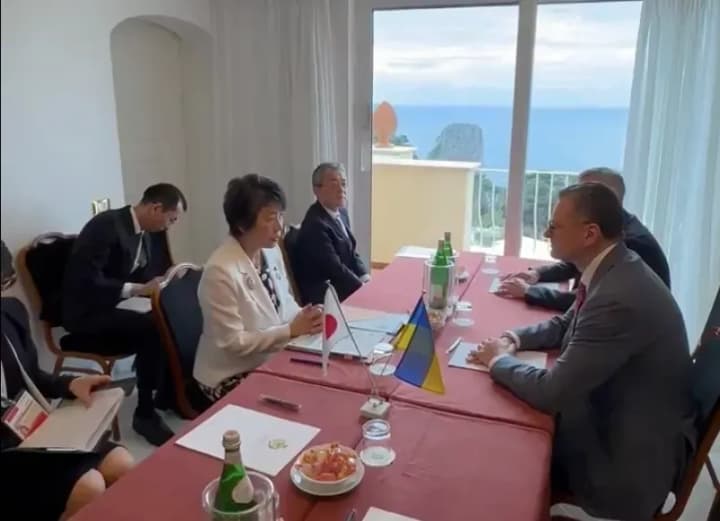 kuleba-meets-with-japanese-foreign-minister-to-discuss-ways-to-develop-global-partnership