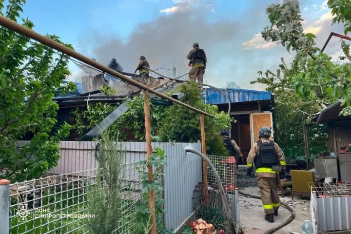 occupants-attack-nikopol-again-causing-a-fire-in-a-private-house