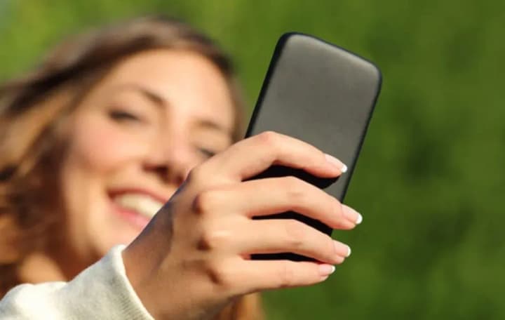 tinder-users-will-be-able-to-share-their-dates-with-other-people