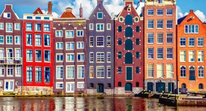 amsterdam-bans-new-hotels-to-limit-excessive-tourism