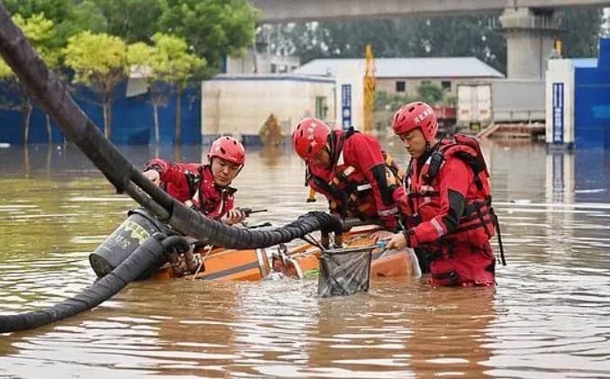 in-china-heavy-rains-destroyed-homes-and-roads-causing-4-deaths-and-disrupting-the-lives-of-110000-people