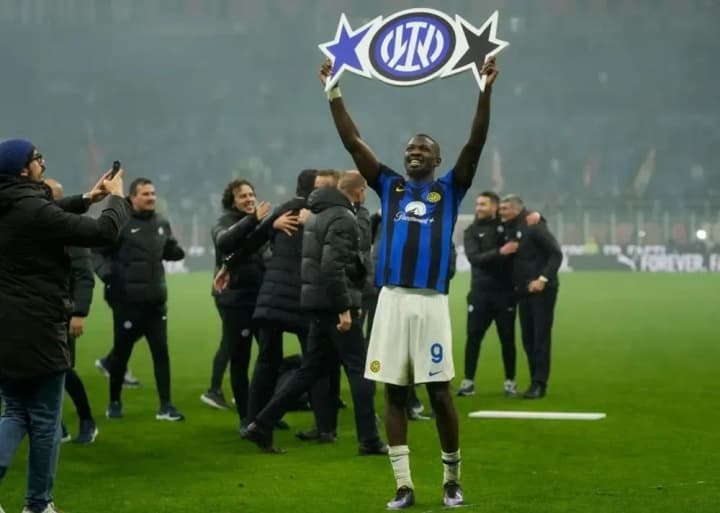 inter-stal-chempionom-italii-2024-goda-posle-pobedi-v-derbi-nad-milanom