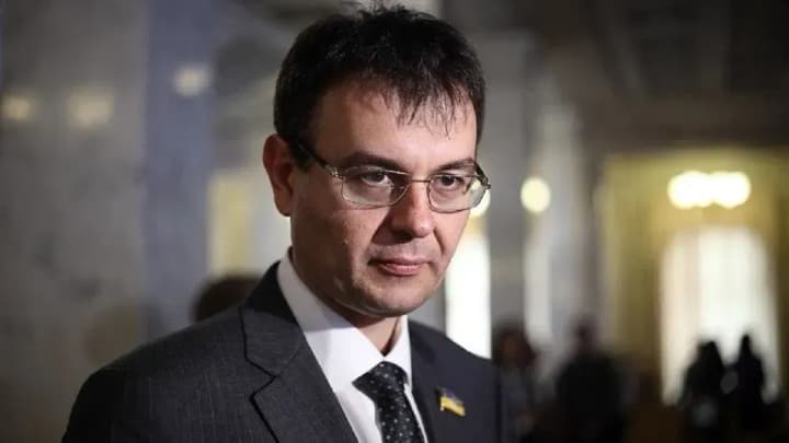 u-predprinimatelei-lopaetsya-terpenie-iz-za-deistvii-getmantseva-uchastnik-aktsii-shchipai-menya-ne-trogai-biznes