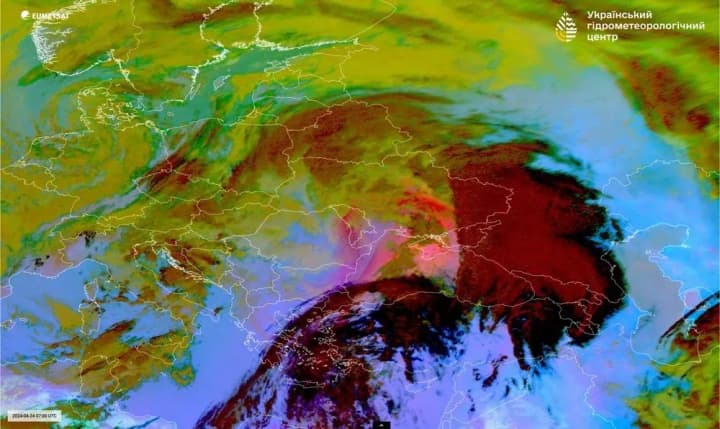 dust-from-the-sahara-reaches-ukraine-again-bringing-yellowish-clouds-and-dusty-rains