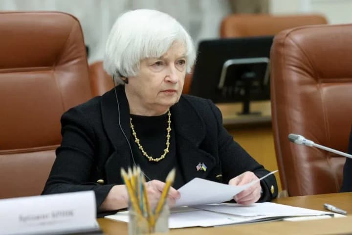 frozen-russian-assets-for-ukraine-us-treasury-secretary-considers-the-eus-move-constructive-but-points-to-a-number-of-options