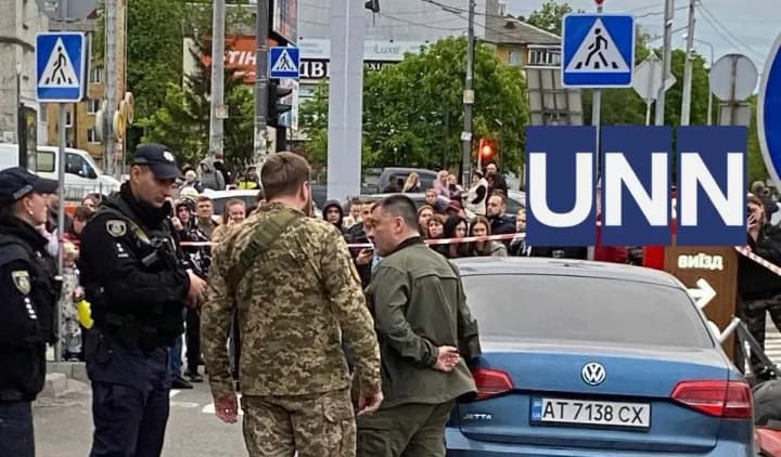 u-brovarakh-holova-rda-maibozhenko-zbyv-liudei-na-pishokhidnomu-perekhodi-poperedno-postrazhdaly-chotyry-liudyny