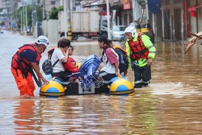 powerful-tornado-hits-china-there-are-dead-and-injured