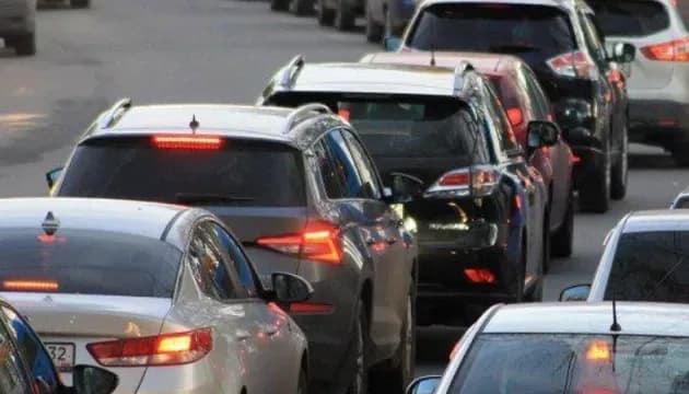 passenger-traffic-at-the-border-has-increased-dramatically-people-are-returning-for-easter