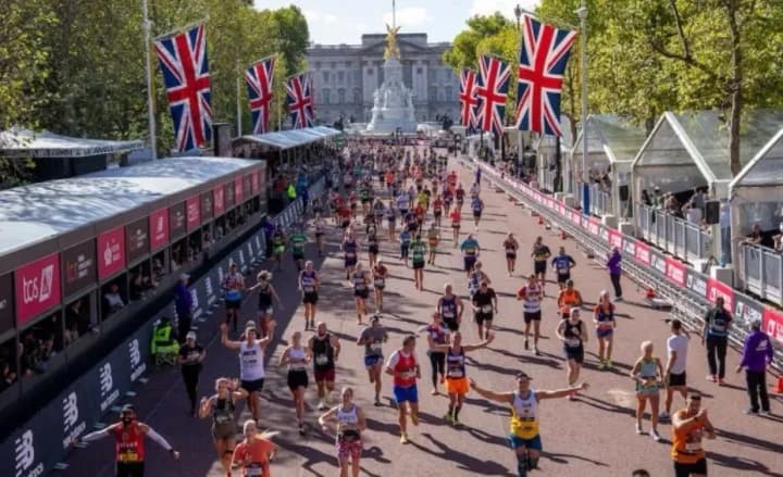 london-marathon-sets-world-record-with-840000-participants