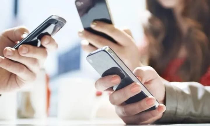 sotsialni-merezhi-maiut-zanadto-bahato-politychnoho-vplyvu-vvazhaiut-maizhe-80percent-amerykantsiv