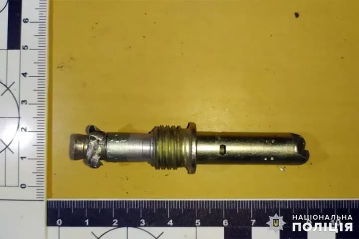 a-man-was-injured-in-khmelnytskyi-as-a-result-of-a-grenade-fuse-explosion-he-was-hospitalized