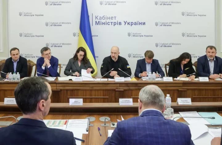 preparation-for-the-heating-season-shmyhal-held-a-meeting-on-decentralization-of-the-energy-system