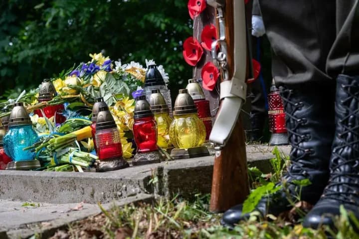 in-lviv-the-memory-of-those-who-died-in-world-war-ii-was-honored-at-the-site-of-a-prisoner-of-war-camp