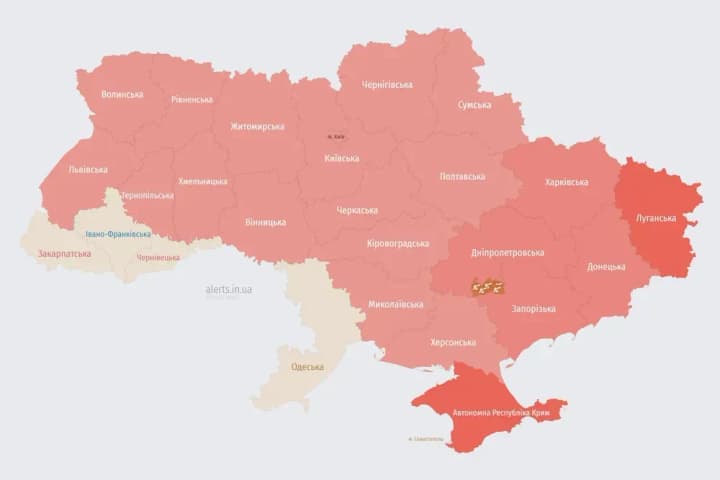 ukrainoiu-poshyrylasia-povitriana-tryvoha-povitriani-syly-poperedyly-pro-zahrozu-balistyky